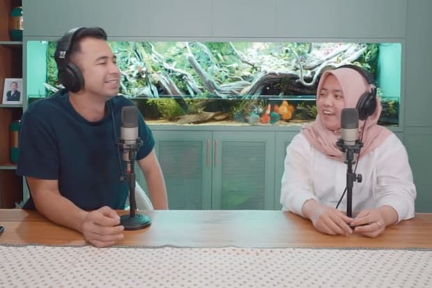 Raffi Ahmad Turun Tangan Bela Mbak Lala yang Dituding Manfaatkan Rayyanza untuk Ngemis Online Raffi Ahmad Turun Tangan Bela Mbak Lala yang Dituding Manfaatkan Rayyanza untuk Ngemis Online