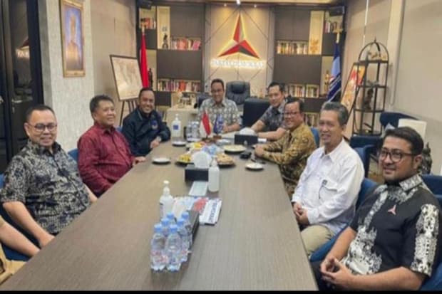 PKS Blak-blakan Akan Ajak Golkar Gabung Koalisi Perubahan PKS Blak-blakan Akan Ajak Golkar Gabung Koalisi Perubahan