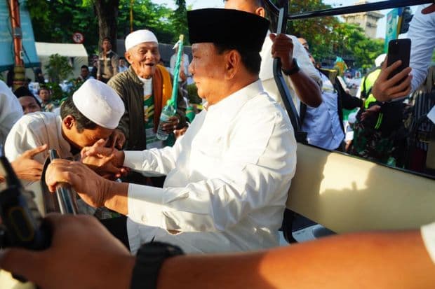 Prabowo Dampingi Jokowi Hadiri Peringatan Satu Abad NU