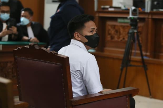 Sidang Putusan Dimulai, Richard Eliezer Tegang Sidang Putusan Dimulai, Richard Eliezer Tegang