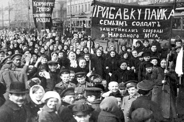 Kisah Revolusi Februari Rusia, Puncak Kemuakan Rakyat terhadap Kekaisaran Kisah Revolusi Februari Rusia, Puncak Kemuakan Rakyat terhadap Kekaisaran