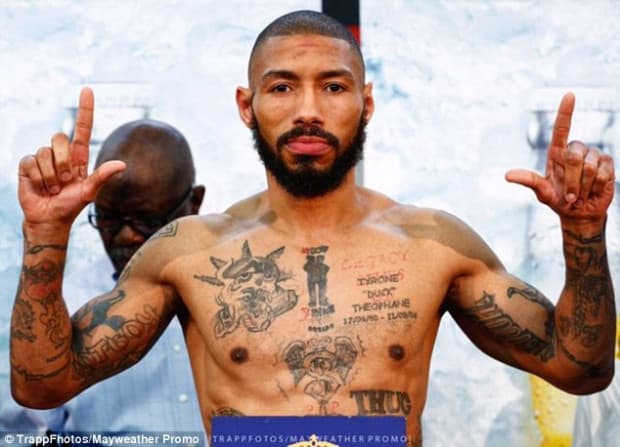 Biodata dan Agama Ashley Theophane, Petinju Inggris Jadi Mualaf setelah Kunjungi Arab Saudi Biodata dan Agama Ashley Theophane, Petinju Inggris Jadi Mualaf setelah Kunjungi Arab Saudi