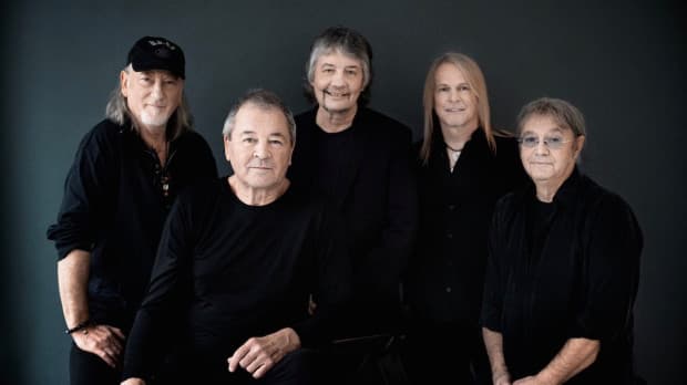 Deep Purple Gelar Konser di Solo 10 Maret 2023, Bakal Dihadiri Jokowi dan Ganjar Pranowo Deep Purple Gelar Konser di Solo 10 Maret 2023, Bakal Dihadiri Jokowi dan Ganjar Pranowo
