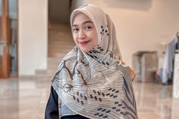 Rumah Ria Ricis Kemasukan Ular, Khawatir Jelmaan Jin Rumah Ria Ricis Kemasukan Ular, Khawatir Jelmaan Jin