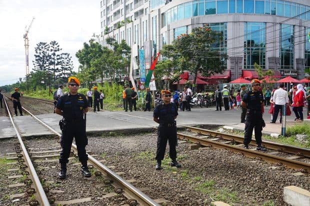 Mengenal Polsuska, Tugas dan Fungsi Polisi Kereta Api Mengenal Polsuska, Tugas dan Fungsi Polisi Kereta Api