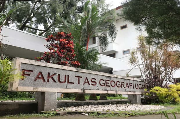 Profil Jurusan Kuliah Geografi Lingkungan UGM dan Prospek Kerjanya Profil Jurusan Kuliah Geografi Lingkungan UGM dan Prospek Kerjanya