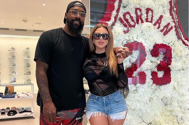 Pengakuan Mengejutkan Mantan Istri Scottie Pippen: Tiduri Anak Michael Jordan 4 Kali Semalam! Pengakuan Mengejutkan Mantan Istri Scottie Pippen: Tiduri Anak Michael Jordan 4 Kali Semalam!