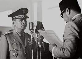 Detik-detik Menegangkan Terbitnya Supersemar, Soeharto Sakit Tenggorokan dan Bung Karno Tinggalkan Rapat Kabinet Detik-detik Menegangkan Terbitnya Supersemar, Soeharto Sakit Tenggorokan dan Bung Karno Tinggalkan Rapat Kabinet