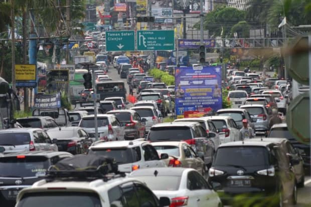 4 Jalur Alternatif Puncak Bogor untuk Menghindari Macet saat Weekend 4 Jalur Alternatif Puncak Bogor untuk Menghindari Macet saat Weekend