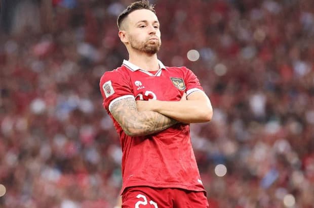 Dilema Marc Klok, Ingin Bela Timnas tapi Ogah Tinggalkan Persib Dilema Marc Klok, Ingin Bela Timnas tapi Ogah Tinggalkan Persib