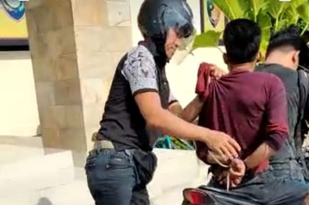 Keroyok 2 Pemuda hingga Babak Belur, Sekelompok Preman Kampung Dibekuk Polisi Keroyok 2 Pemuda hingga Babak Belur, Sekelompok Preman Kampung Dibekuk Polisi