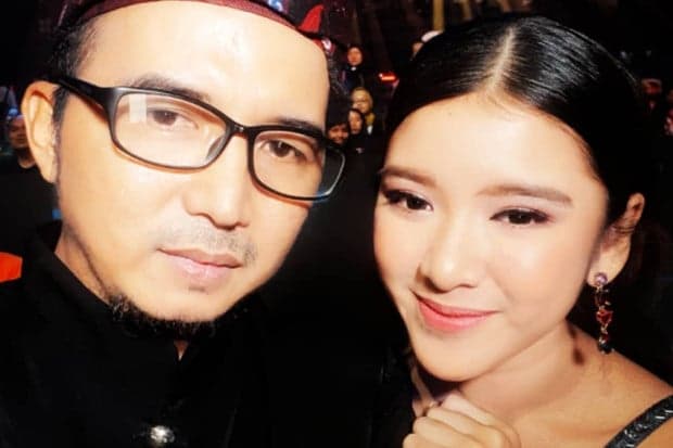 Orang Tua Tiara Andini Hapus Foto-foto Alshad Ahmad dari Instagram, Netizen Bersyukur: Alhamdulillah Orang Tua Tiara Andini Hapus Foto-foto Alshad Ahmad dari Instagram, Netizen Bersyukur: Alhamdulillah