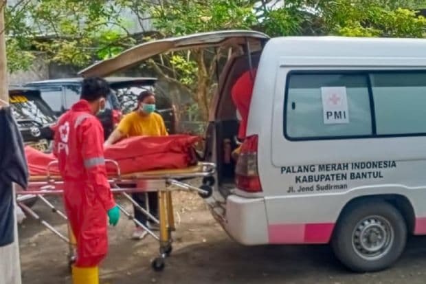 Memilukan! Mahasiswa UMY asal Jakarta Timur Tewas Membusuk di Kamar Kos, Petugas Temukan Barang Ini