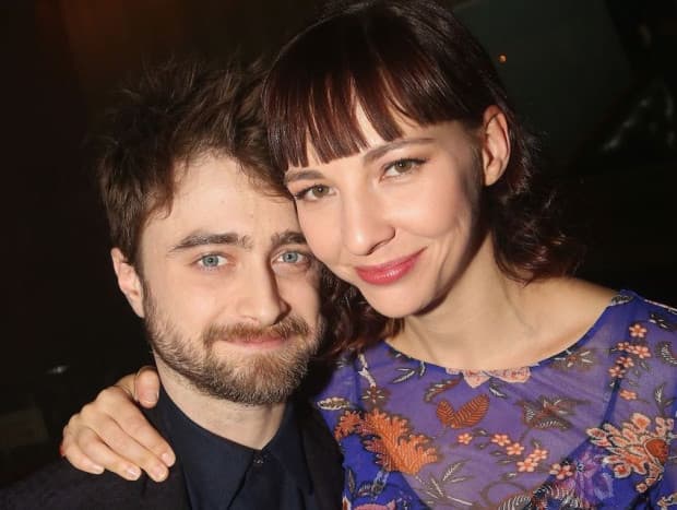 Erin Darke Hamil, Daniel Radcliffe Bakal Jadi Ayah Erin Darke Hamil, Daniel Radcliffe Bakal Jadi Ayah