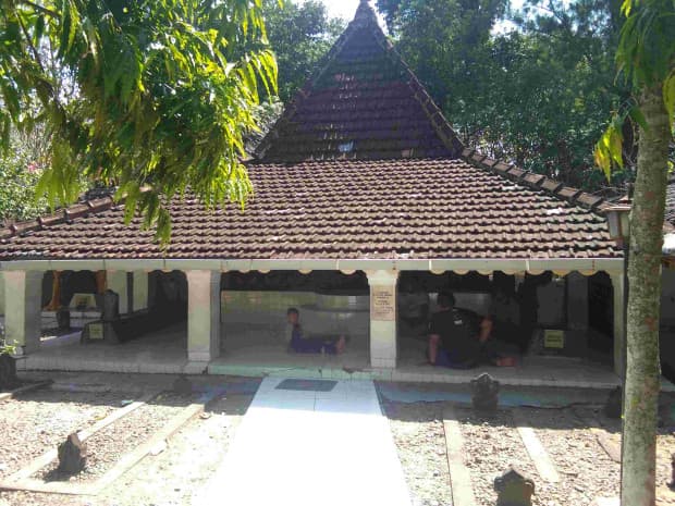 Misteri Asal-usul Ponorogo dan Munculnya Orang-orang Berwatak Keras Misteri Asal-usul Ponorogo dan Munculnya Orang-orang Berwatak Keras