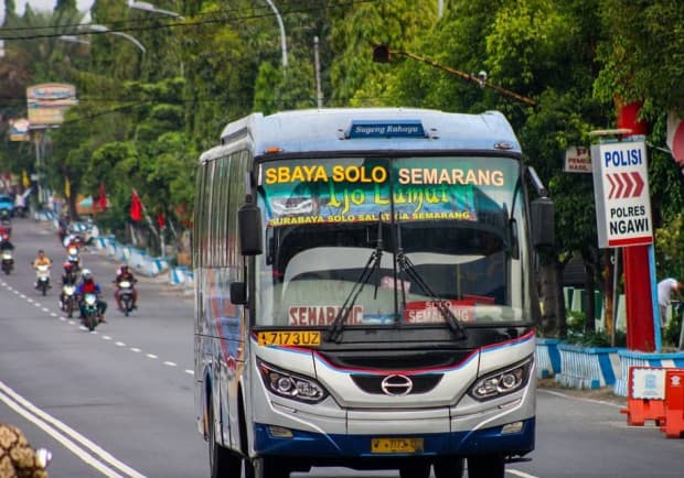Daftar Harga Tiket Bus Surabaya-Semarang untuk Mudik Lebaran 2023 Daftar Harga Tiket Bus Surabaya-Semarang untuk Mudik Lebaran 2023