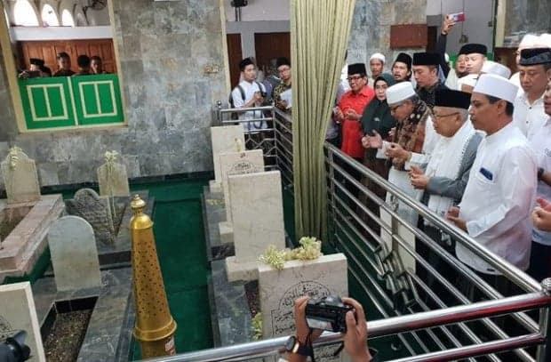 Sejarah Masjid Keramat di Bogor dan Karomah Habib Empang Hidupkan Ikan Mati Sejarah Masjid Keramat di Bogor dan Karomah Habib Empang Hidupkan Ikan Mati