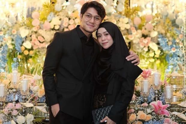 Bersikap Begini ke Lesti Kejora, Rizky Billar Pasrah Kena Kritik Pedas Netizen Bersikap Begini ke Lesti Kejora, Rizky Billar Pasrah Kena Kritik Pedas Netizen