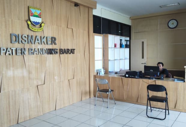 Disnakertrans Bandung Barat Tunggu Kepastian Pemulangan Korban TPPO di Myanmar Disnakertrans Bandung Barat Tunggu Kepastian Pemulangan Korban TPPO di Myanmar