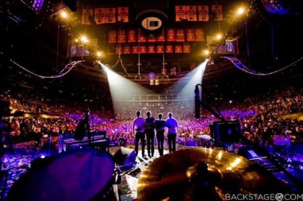 Menguak Lirik Viva La Vida, Lagu Coldplay yang Disinyalir Anti Islam Menguak Lirik Viva La Vida, Lagu Coldplay yang Disinyalir Anti Islam