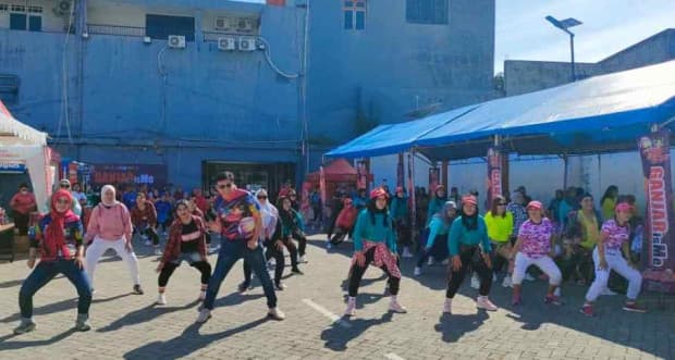 Pacu Kreativitas Anak Muda Makassar, Relawan Ganjar Is Me Gelar Kompetisi Dance dan Aerobic Pacu Kreativitas Anak Muda Makassar, Relawan Ganjar Is Me Gelar Kompetisi Dance dan Aerobic