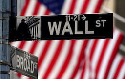 Plafon Utang AS Belum Final, Wall Street Ditutup Beragam