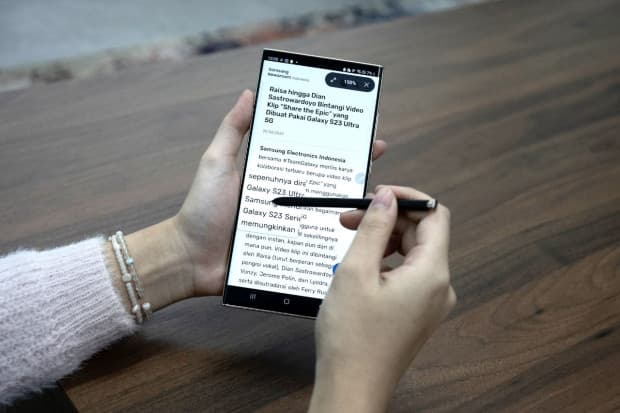 Useful Banget! 5 Trik Ini Tunjukkan S Pen di Galaxy S23 Ultra 5G Lebih dari Alat Tulis dan Gambar Useful Banget! 5 Trik Ini Tunjukkan S Pen di Galaxy S23 Ultra 5G Lebih dari Alat Tulis dan Gambar