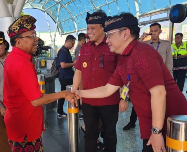 482 Penumpang Airbus Super Jumbo Mendarat di Bali, Gubernur Koster Ingatkan Jangan Berulah