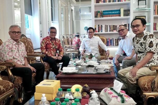 Usai Bertemu Cak Imin: Hasto Pastikan Ada Pertemuan Lanjutan PDIP dengan PKB Usai Bertemu Cak Imin: Hasto Pastikan Ada Pertemuan Lanjutan PDIP dengan PKB