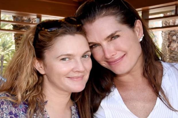 7 Artis Hollywood yang Enggan Operasi Plastik, Dianggap Bukan Definisi Cantik Alami 7 Artis Hollywood yang Enggan Operasi Plastik, Dianggap Bukan Definisi Cantik Alami