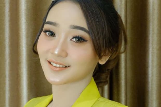 5 Fakta Difarina Indra, Penyanyi Dangdut yang Alami Kecelakaan Mobil di Tol Mojokerto-Jombang 5 Fakta Difarina Indra, Penyanyi Dangdut yang Alami Kecelakaan Mobil di Tol Mojokerto-Jombang