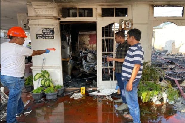Tragis!  Toko Oleh-oleh di Pekanbaru Terbakar, Ibu dan 2 Anaknya Tewas