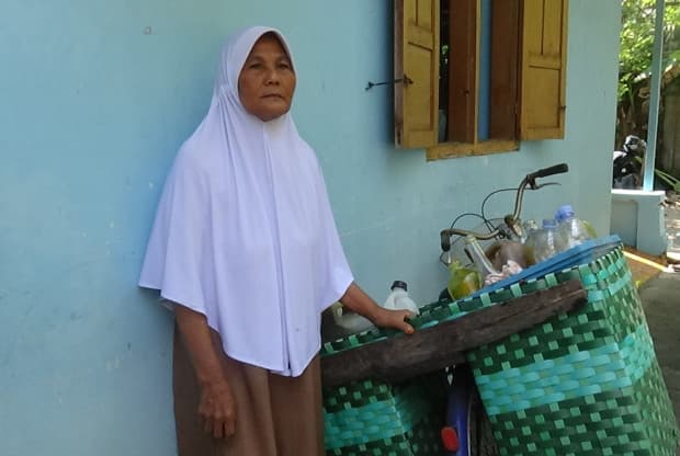 Ungkapan Syukur Suparmi, Penjual Jamu Tradisional di Sragen Jadi Tamu Allah Ungkapan Syukur Suparmi, Penjual Jamu Tradisional di Sragen Jadi Tamu Allah