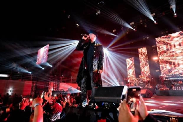 7 Transformasi Gaya Rambut Ahmad Dhani, Konsisten Gondrong sejak SMA hingga Botak Plontos 7 Transformasi Gaya Rambut Ahmad Dhani, Konsisten Gondrong sejak SMA hingga Botak Plontos