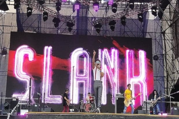 10 Fanbase Band Atau Musisi Militan di Indonesia, Nomor 4 Disebut Umat Bukan Fans 10 Fanbase Band Atau Musisi Militan di Indonesia, Nomor 4 Disebut Umat Bukan Fans