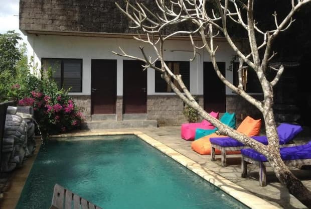 5 Rekomendasi Hotel Murah di Uluwatu Bali, Ada yang Harganya di Bawah Rp100 Ribu Lho! 5 Rekomendasi Hotel Murah di Uluwatu Bali, Ada yang Harganya di Bawah Rp100 Ribu Lho!