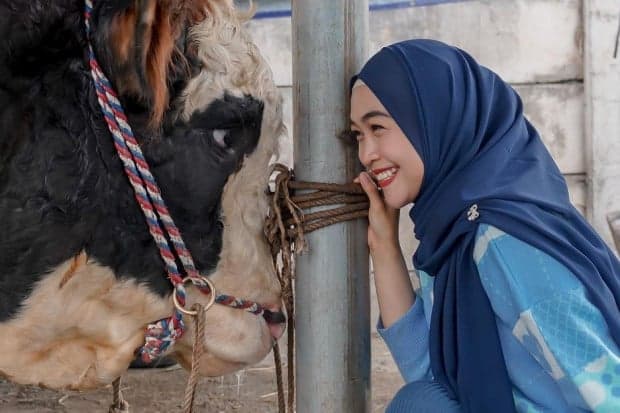 Ria Ricis Sampaikan Salam Perpisahan dengan Hayabusa Ria Ricis Sampaikan Salam Perpisahan dengan Hayabusa