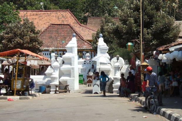 Kisah Pakuan Pajajaran, Pusat Kerajaan Sunda yang Hilang Misterius Kisah Pakuan Pajajaran, Pusat Kerajaan Sunda yang Hilang Misterius