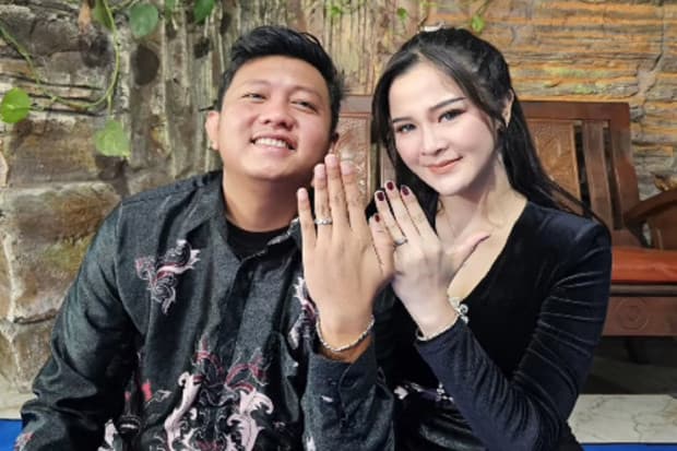 Denny Caknan dan Bella Bonita Nikah Hari Ini: Welcome Calon Ibu dari Anakku Denny Caknan dan Bella Bonita Nikah Hari Ini: Welcome Calon Ibu dari Anakku