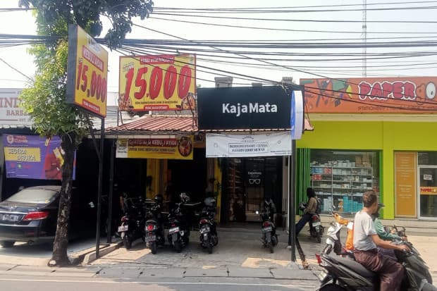 Optik di Pamulang Tangsel Dibobol Maling, Pemilik Rugi Rp140 Juta Optik di Pamulang Tangsel Dibobol Maling, Pemilik Rugi Rp140 Juta