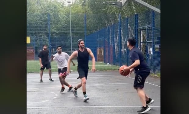 Jovial dan Andovi da Lopez Unggah Momen Main Basket Bareng Andrew Garfield, Bikin Iri! Jovial dan Andovi da Lopez Unggah Momen Main Basket Bareng Andrew Garfield, Bikin Iri!