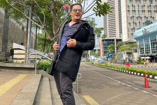 Saipul Jamil Ngaku Sempat Jadi Korban KDRT Dewi Perssik: Muka Saya Ditendang Saipul Jamil Ngaku Sempat Jadi Korban KDRT Dewi Perssik: Muka Saya Ditendang