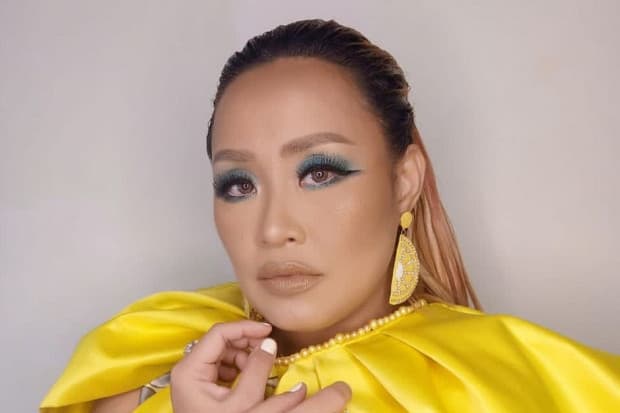 Michelle Anak Pinkan Mambo Tepis Doyan Dugem, Sebut Justru sang Ibu Sering Ajak ke Bar Michelle Anak Pinkan Mambo Tepis Doyan Dugem, Sebut Justru sang Ibu Sering Ajak ke Bar