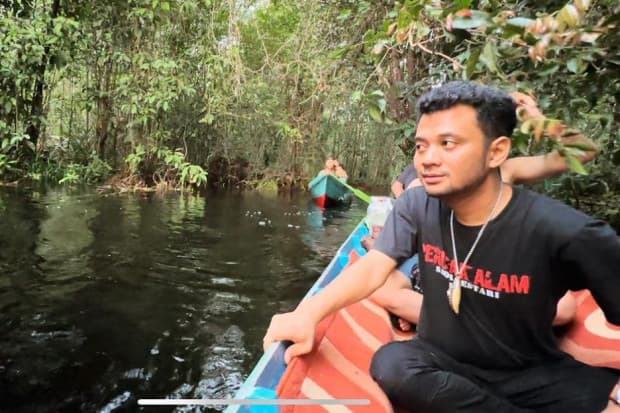 Jari Panji Petualang Hampir Diamputasi Imbas Digigit Ular Kobra: Udah Busuk Jari Panji Petualang Hampir Diamputasi Imbas Digigit Ular Kobra: Udah Busuk