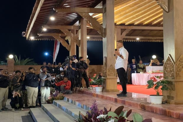 Ganjar Pranowo Tekankan Pentingnya Royalti dan Wadah Bagi Seniman Ganjar Pranowo Tekankan Pentingnya Royalti dan Wadah Bagi Seniman