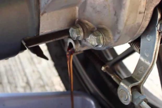 5 Ciri-ciri Oli Gardan Motor Matik Habis, Nomor Terakhir Dampaknya Serius 5 Ciri-ciri Oli Gardan Motor Matik Habis, Nomor Terakhir Dampaknya Serius