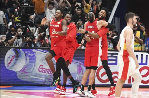 Kanada Pulangkan Juara Bertahan FIBA World Cup Sekaligus Amankan Tiket Olimpiade 2024 Kanada Pulangkan Juara Bertahan FIBA World Cup Sekaligus Amankan Tiket Olimpiade 2024