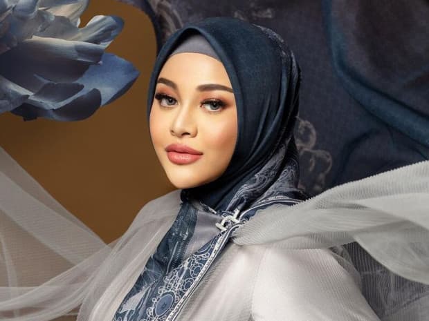 Gempar! Streaming di Shopee Live, Aurel Hermansyah Sukses Jual Lebih dari 16 Ribu Produk di Puncak Kampanye Shopee 9.9 Gempar! Streaming di Shopee Live, Aurel Hermansyah Sukses Jual Lebih dari 16 Ribu Produk di Puncak Kampanye Shopee 9.9