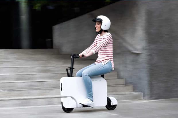 Bisa Dilipat Seukuran Koper, Skuter Listrik Honda Dibanderol Rp15 Juta Bisa Dilipat Seukuran Koper, Skuter Listrik Honda Dibanderol Rp15 Juta