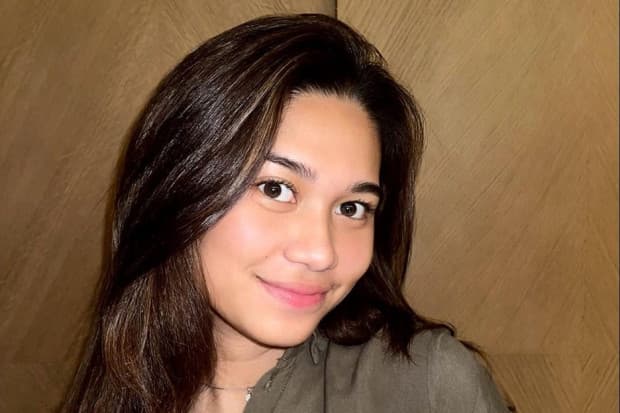 Azizah Salsha Pakai Jaket Rp43 Juta, Netizen: Arhan Semangat Kerjanya Istrimu Seleranya Bagus Azizah Salsha Pakai Jaket Rp43 Juta, Netizen: Arhan Semangat Kerjanya Istrimu Seleranya Bagus